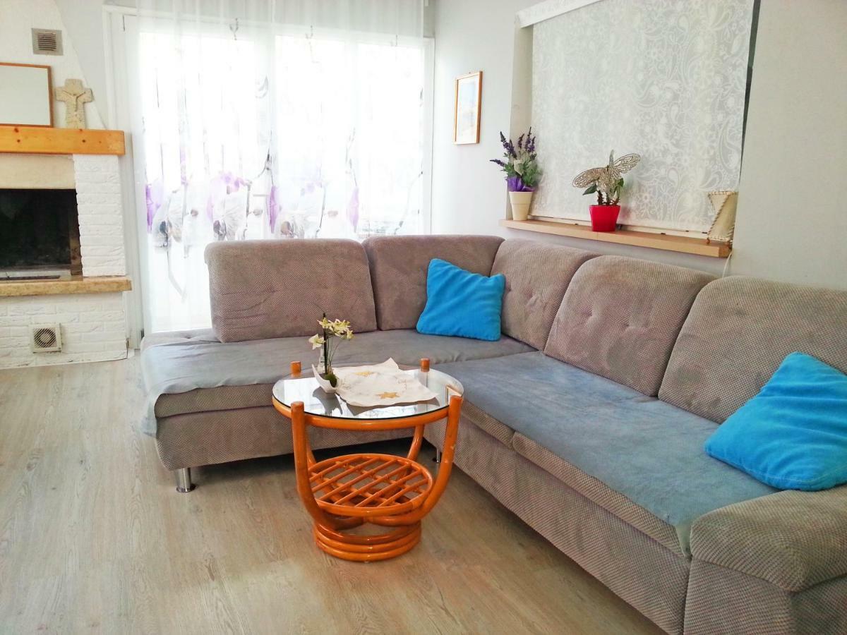 Apartment Matej 罗维尼村 外观 照片