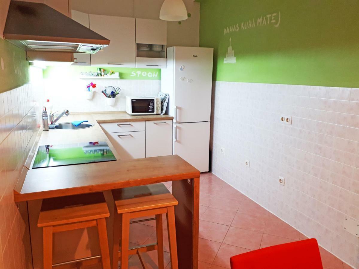 Apartment Matej 罗维尼村 外观 照片